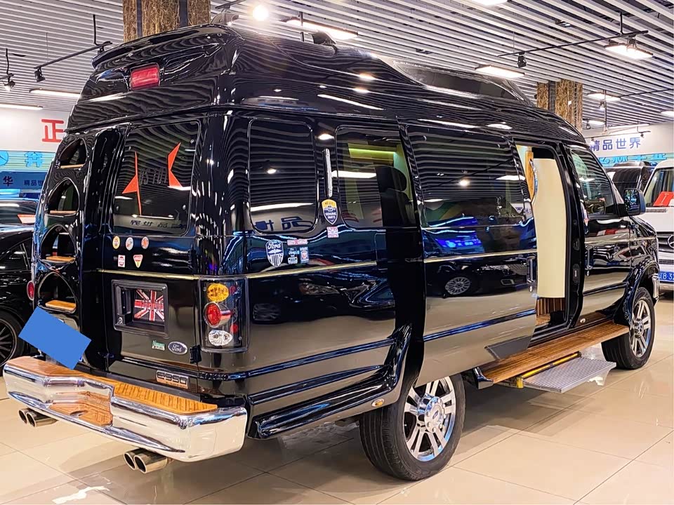 Ford E350