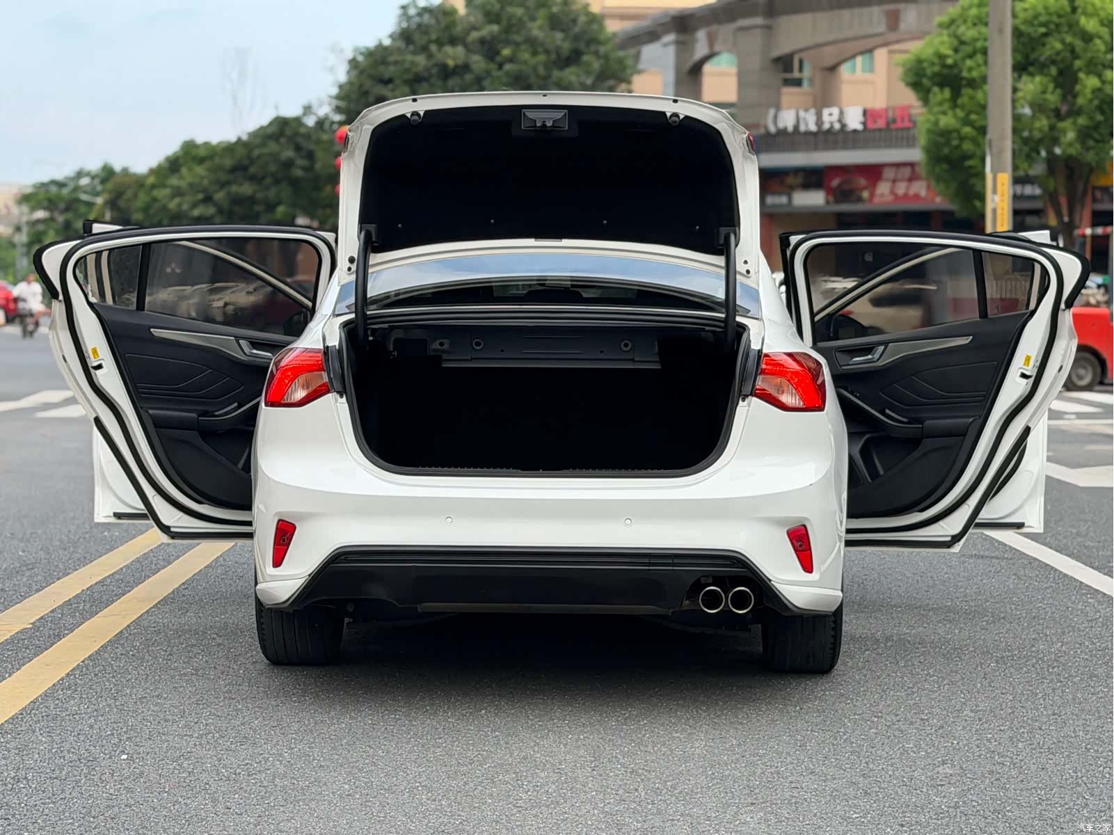 Ford Focus, 2020 16