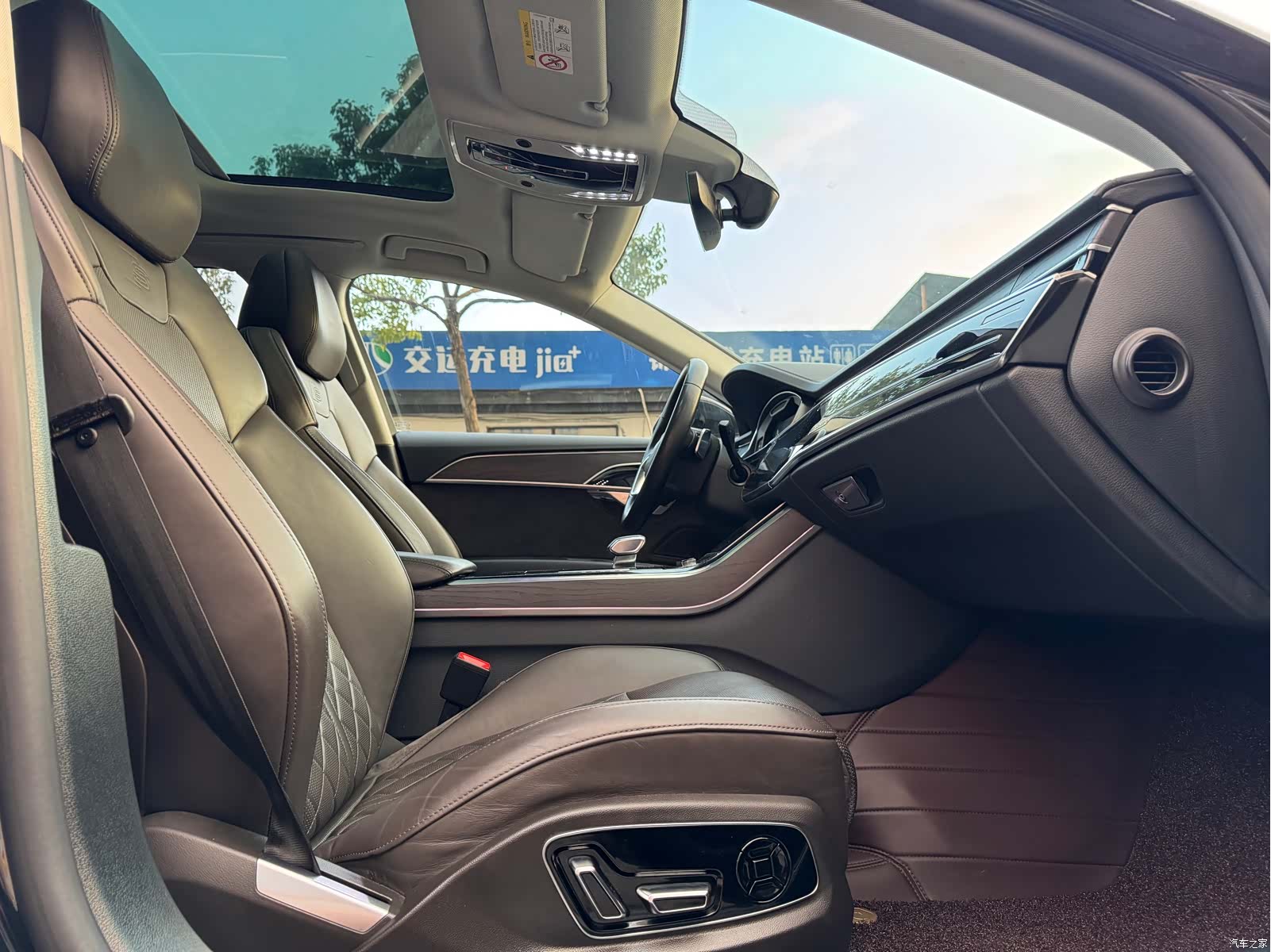 Audi A8L, 2022 13