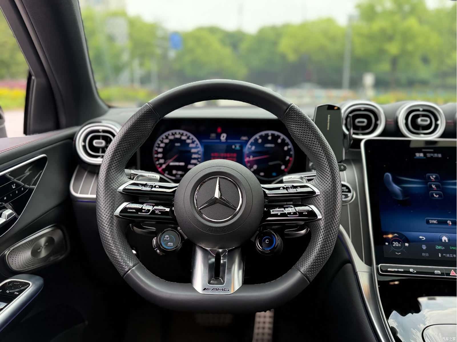 Mercedes-Benz GLC, 2025 14