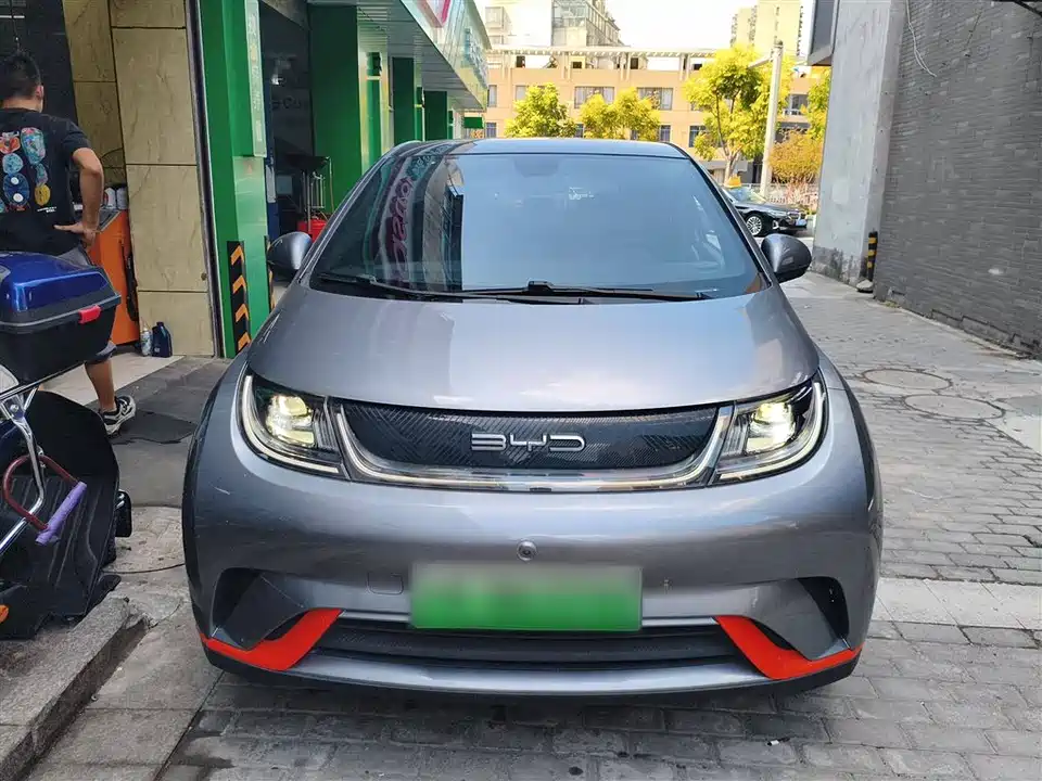 BYD dolphin