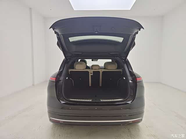 NIO ES6, 2025 11