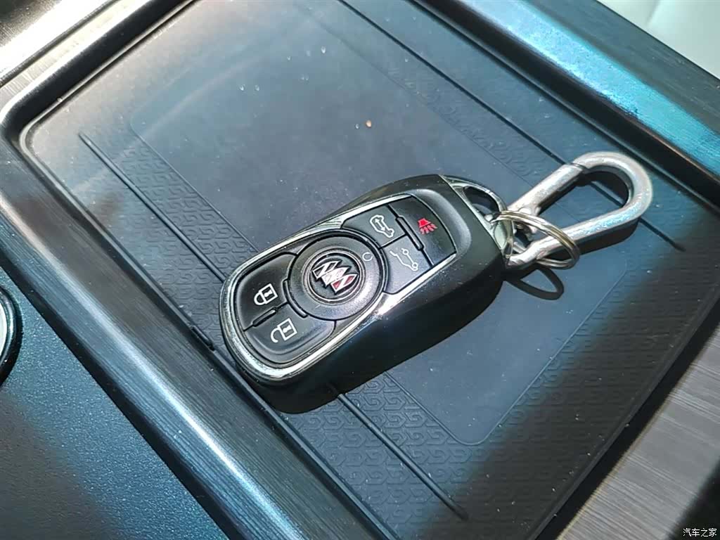 Buick GL8, 2021 9