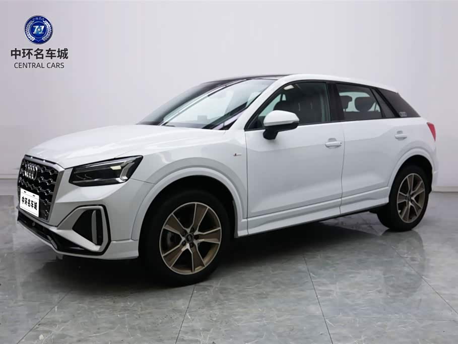 Audi Q2L