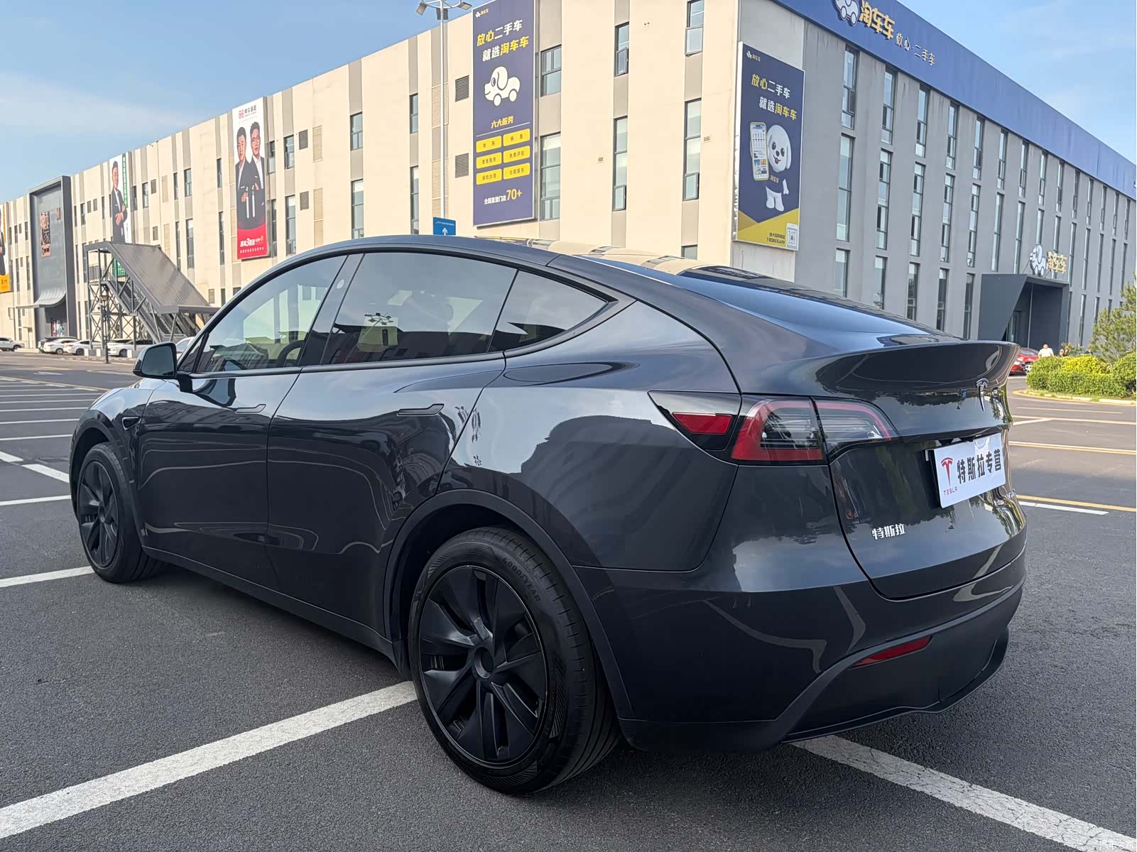 Tesla Model Y, 2024 4
