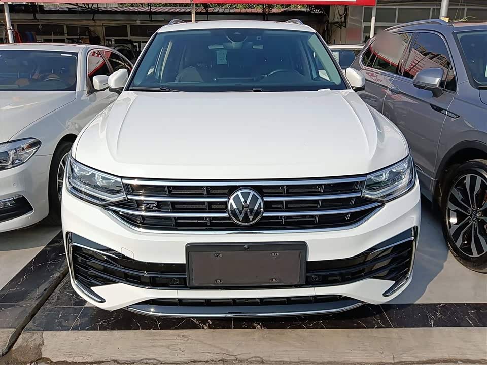 Volkswagen Tiguan L Volkswagen Tiguan L