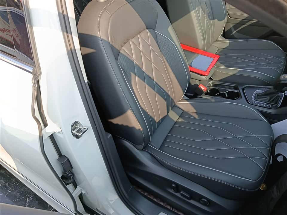 Volkswagen Tiguan L Volkswagen Tiguan L