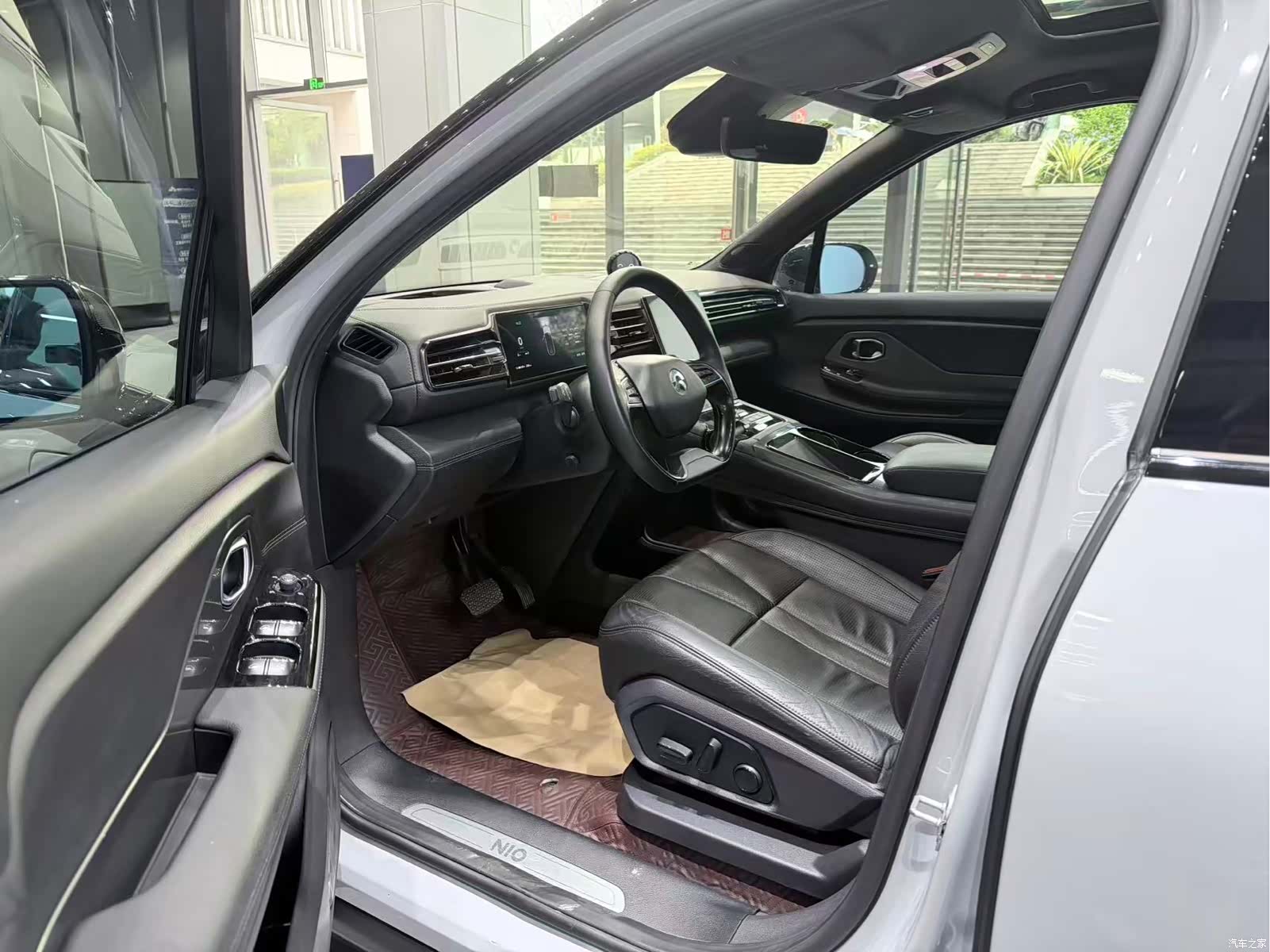 NIO ES8, 2019 4