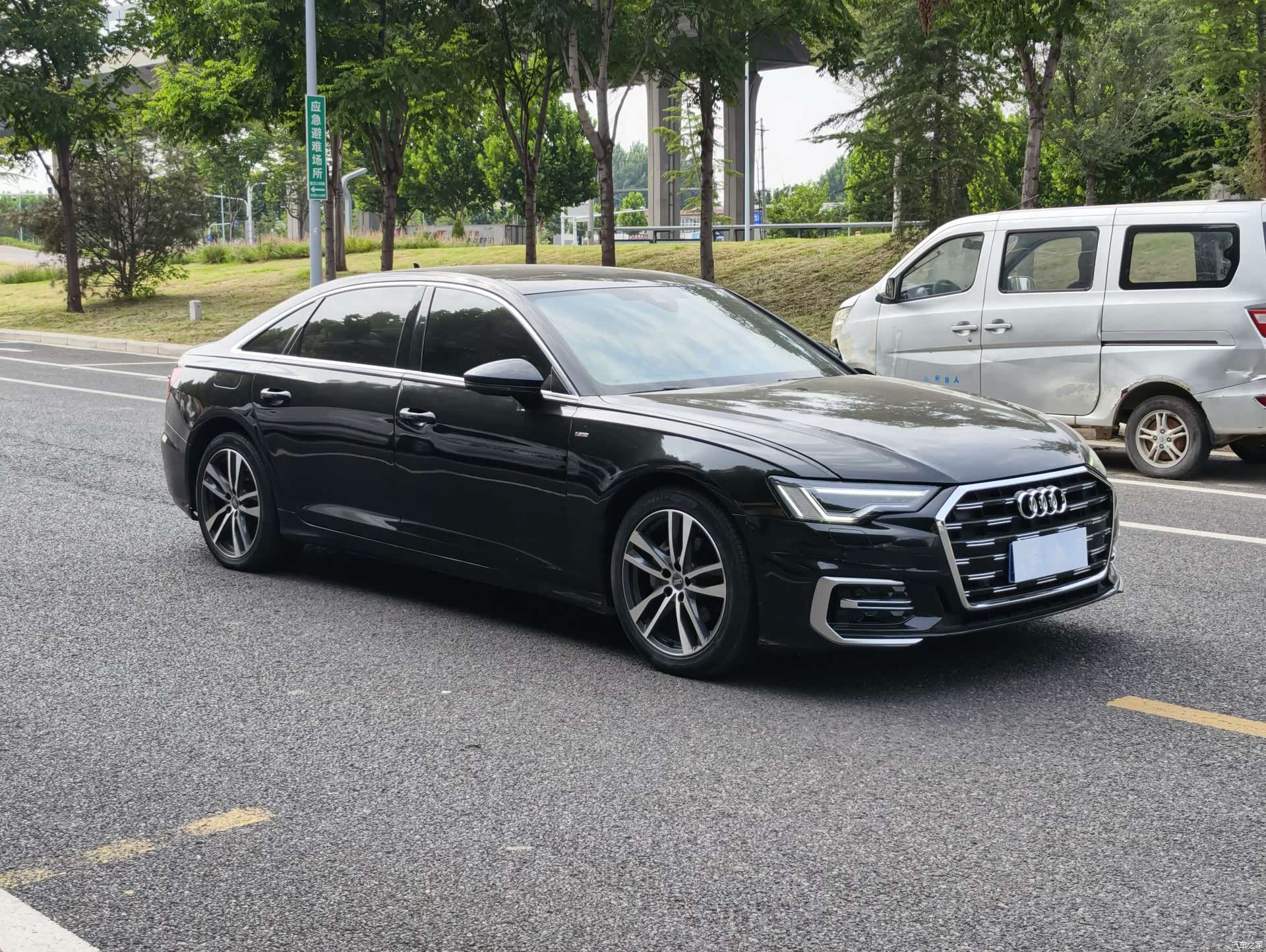 Audi A6L, 2024 3