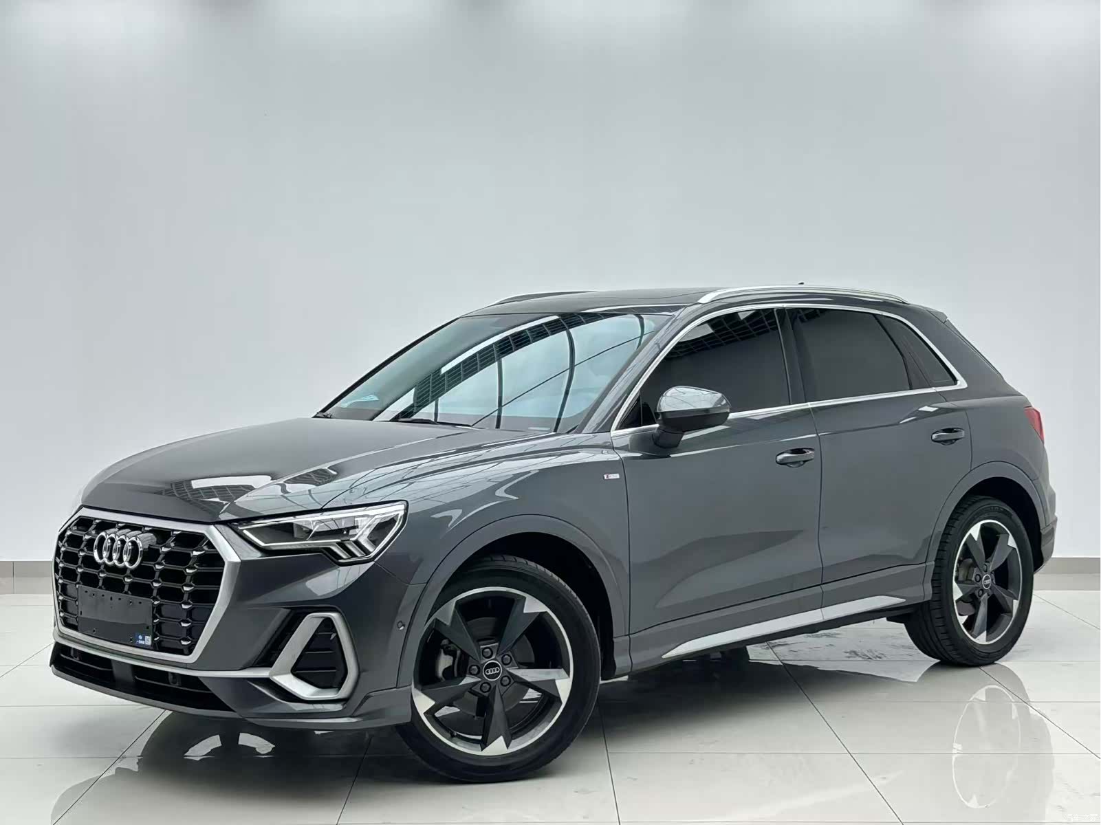 Audi Q3, 2022 1