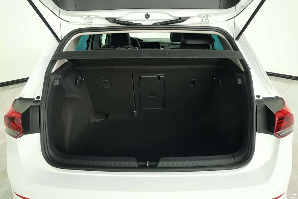 Volkswagen Golf, 2021 4