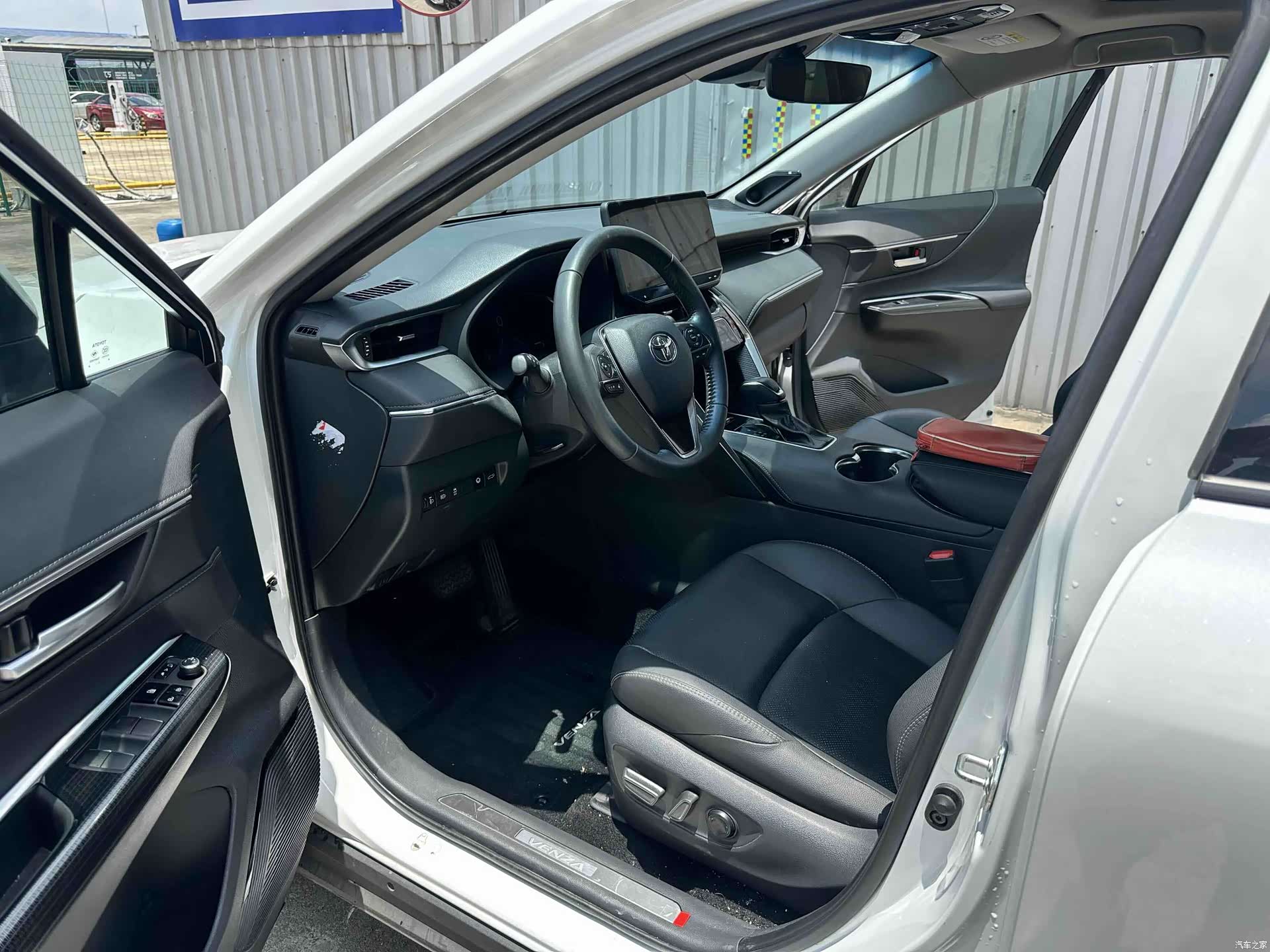 Toyota Venza, 2024 9