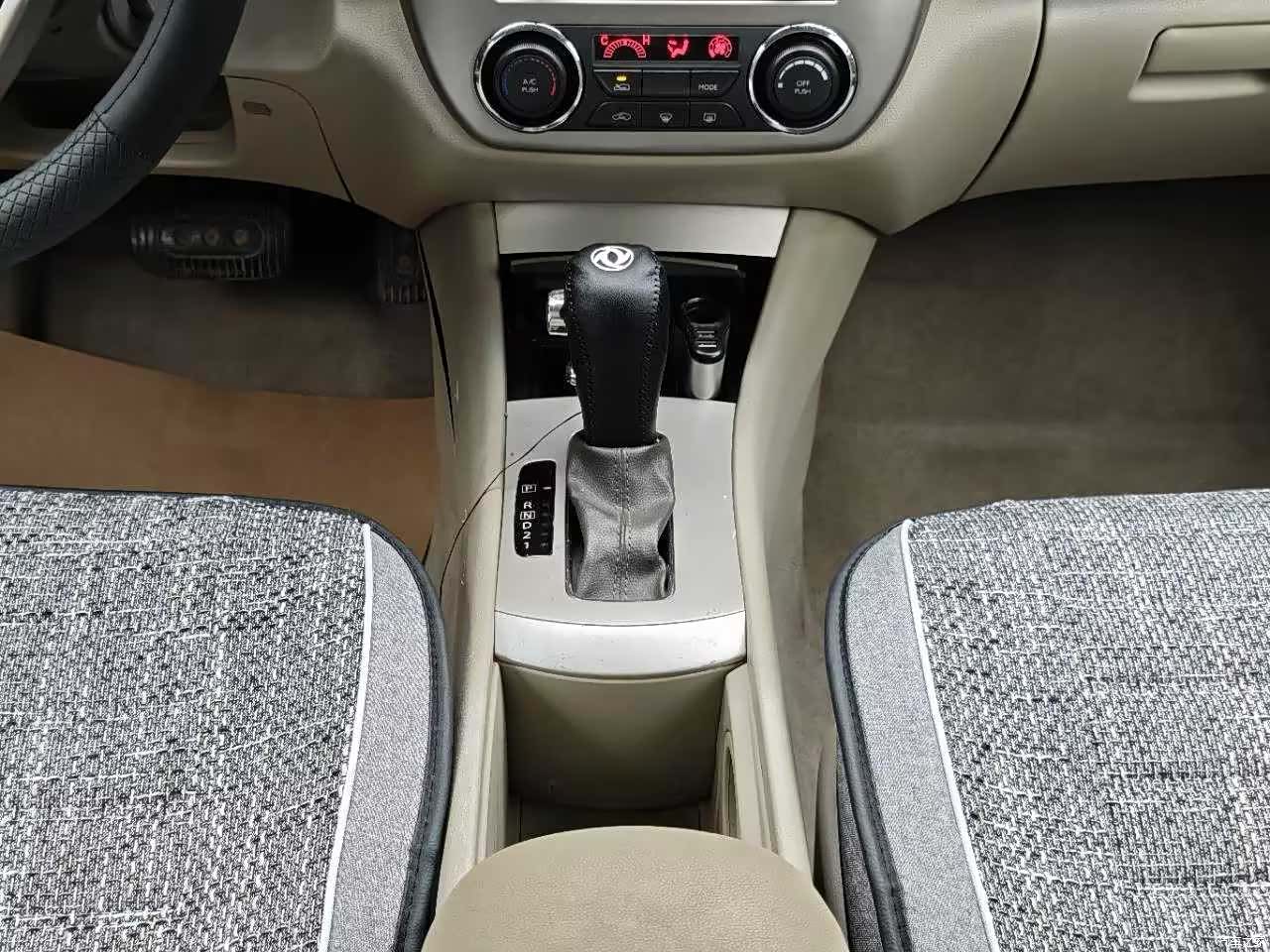 DongFeng A60, 2014 20