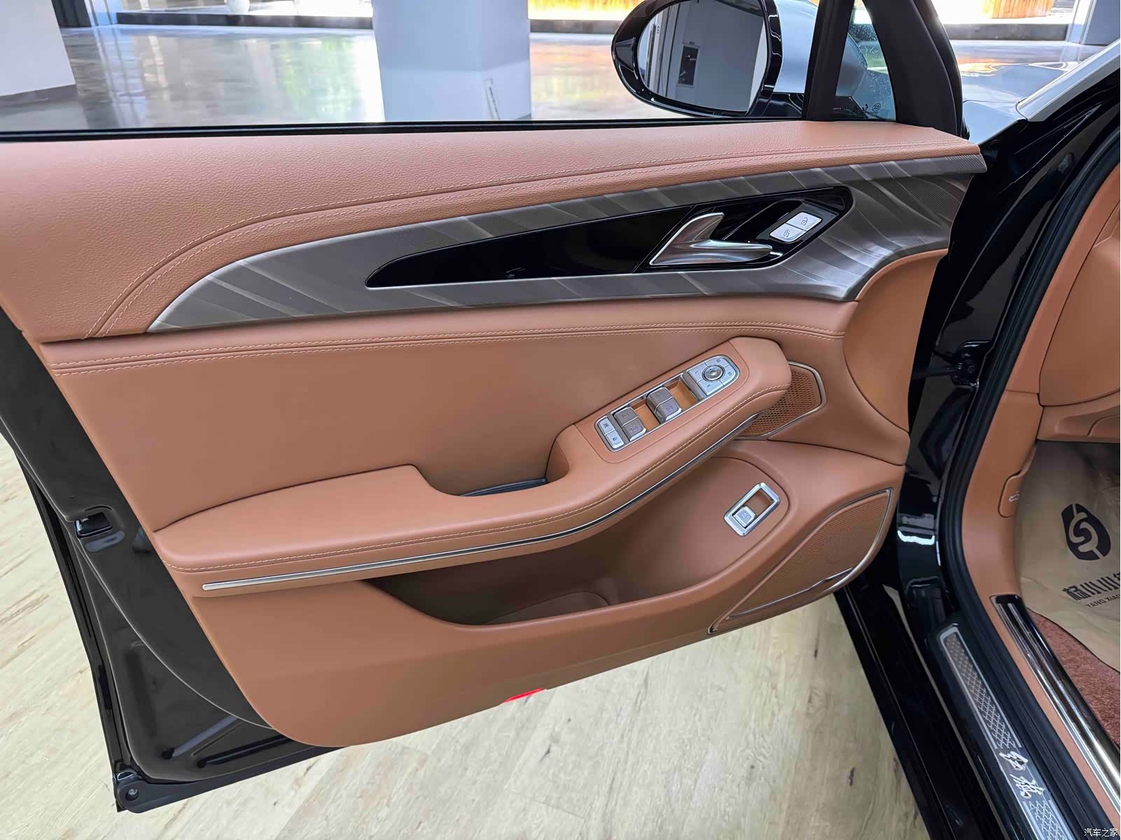 Hongqi H9, 2021 8