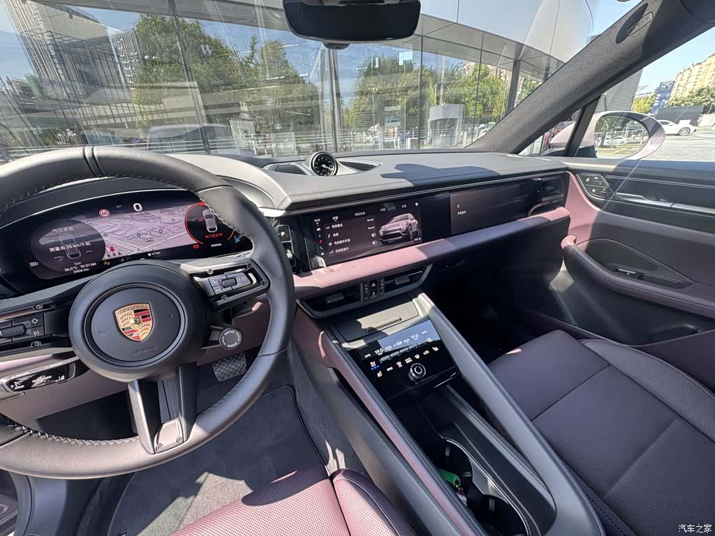 Porsche Macan, 2025 все фото