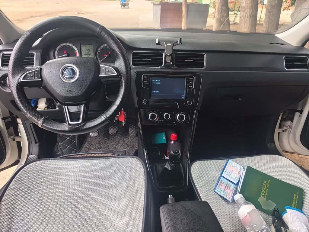 Skoda Rapid, 2018 все фото