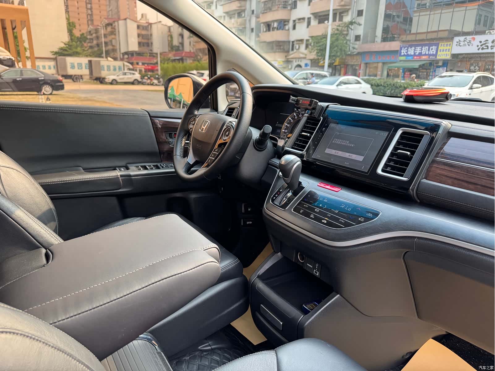 Honda Elysion, 2018 13