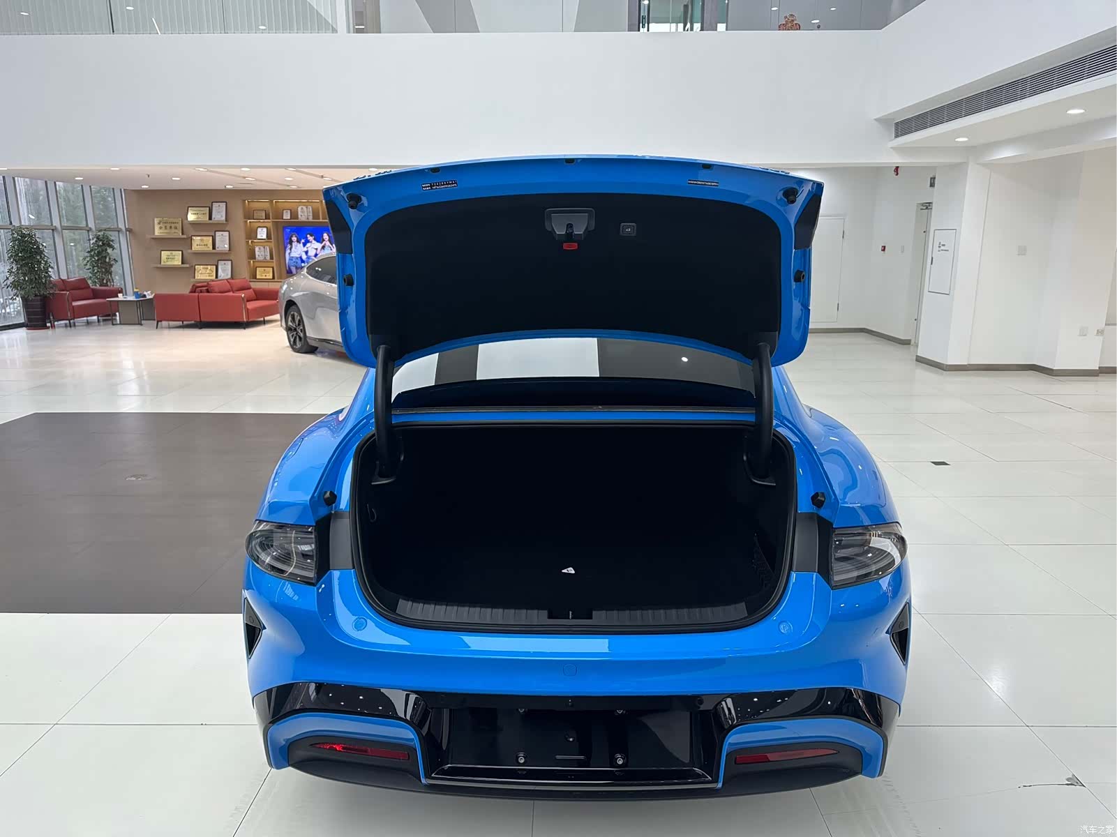 Xiaomi SU7, 2026 11