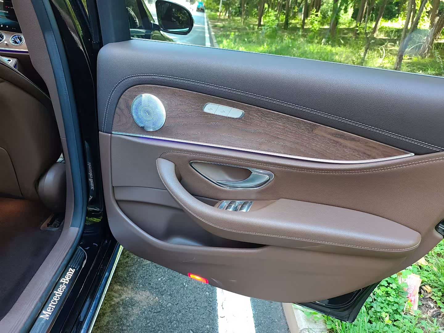 Mercedes-Benz E-Class, 2020 4