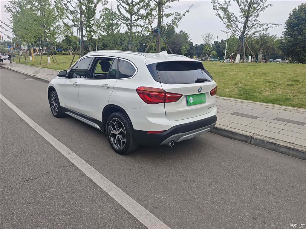 BMW X1, 2019 все фото