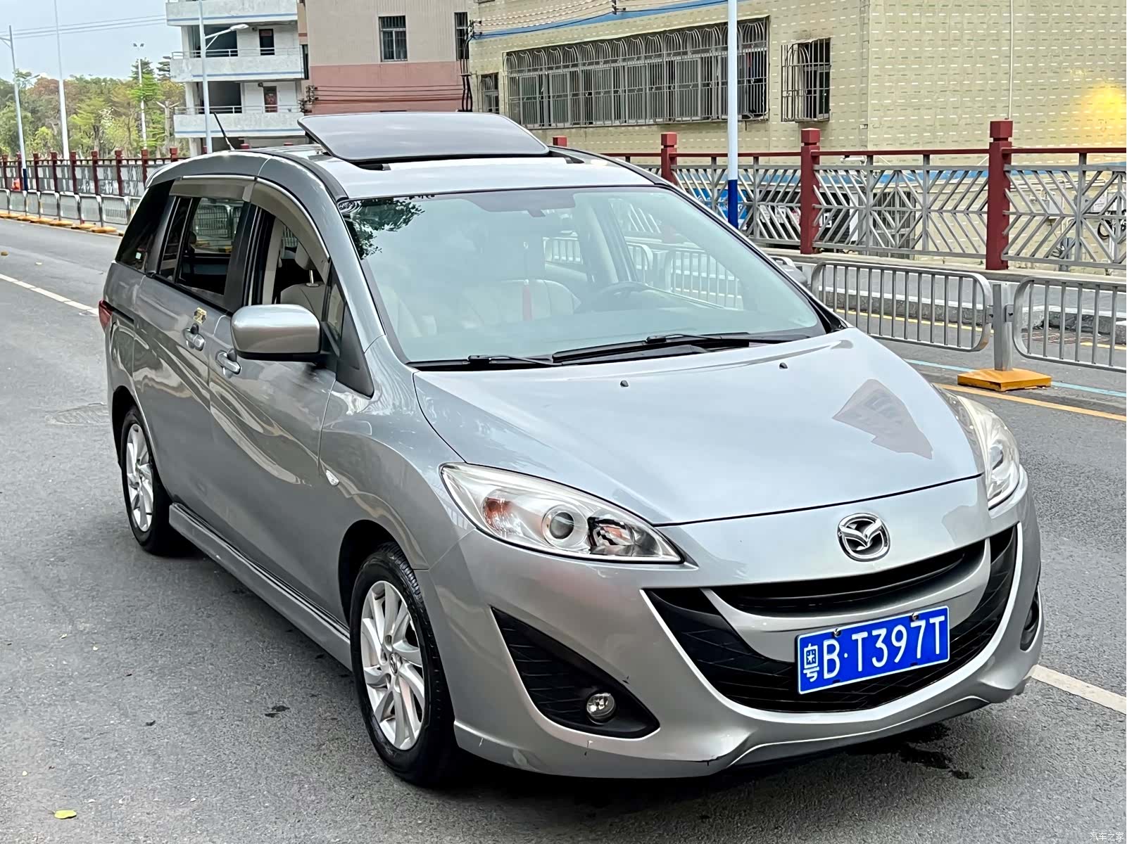 Mazda 5, 2011 6