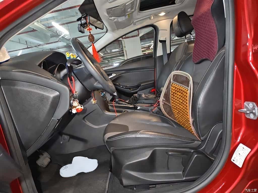 Ford Focus, 2016 8