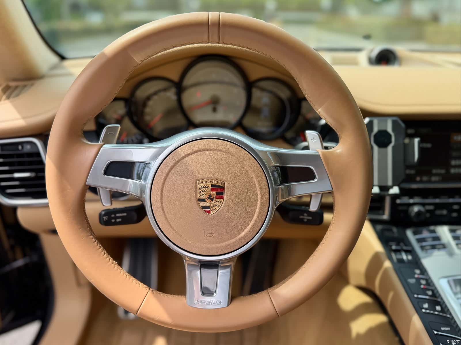 Porsche Panamera, 2015 6