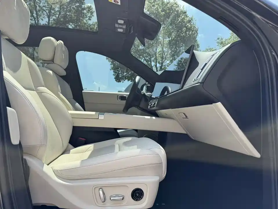 Li Auto Ideal L6