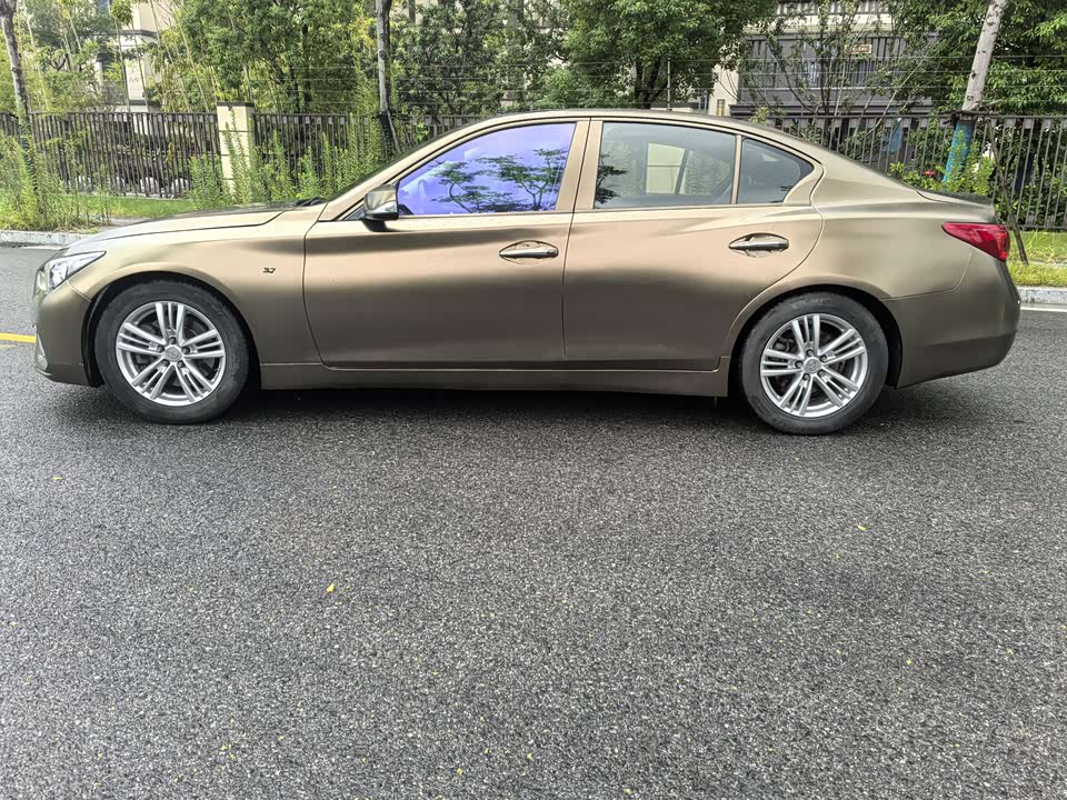 Infiniti Q50
