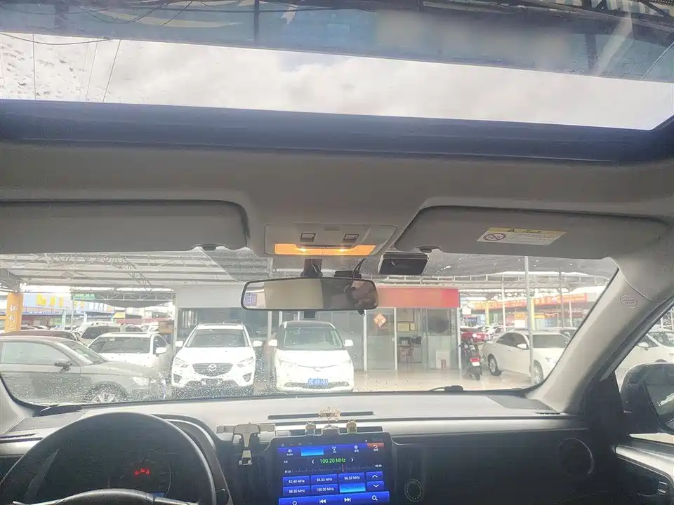 Toyota RAV4 Rongfang