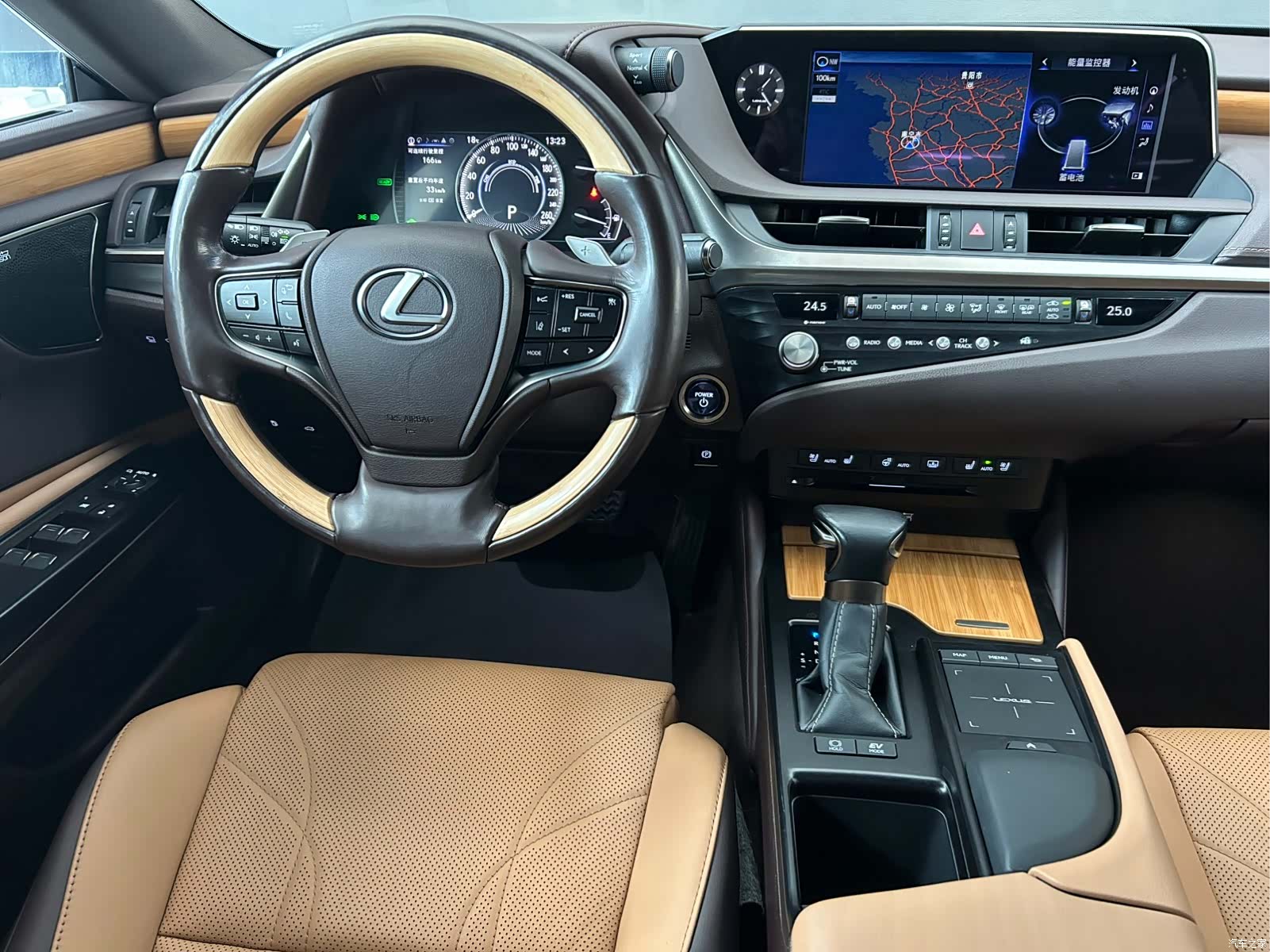 Lexus ES, 2021 13