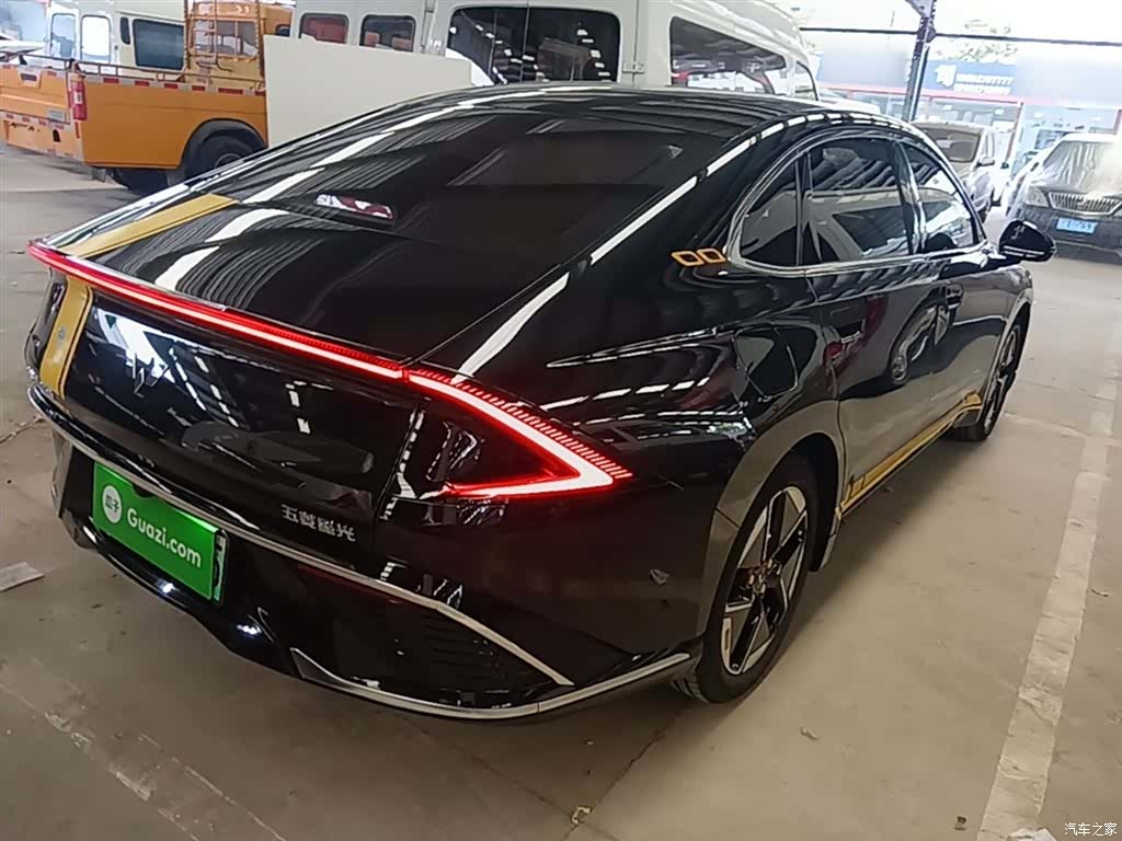 Wuling Starlight, 2025 7