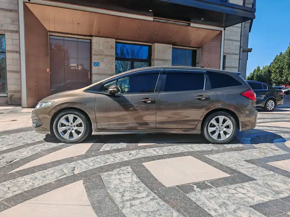 Honda Jade