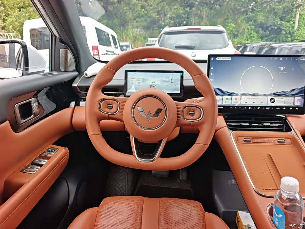 Wuling Starlight, 2025 11