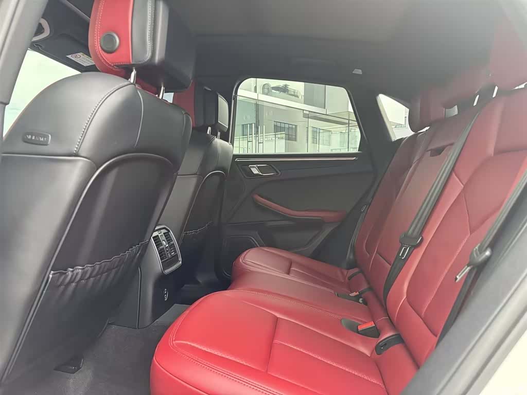 Porsche Macan, 2023 24