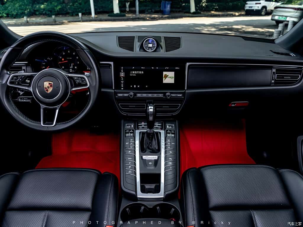 Porsche Macan, 2020 3