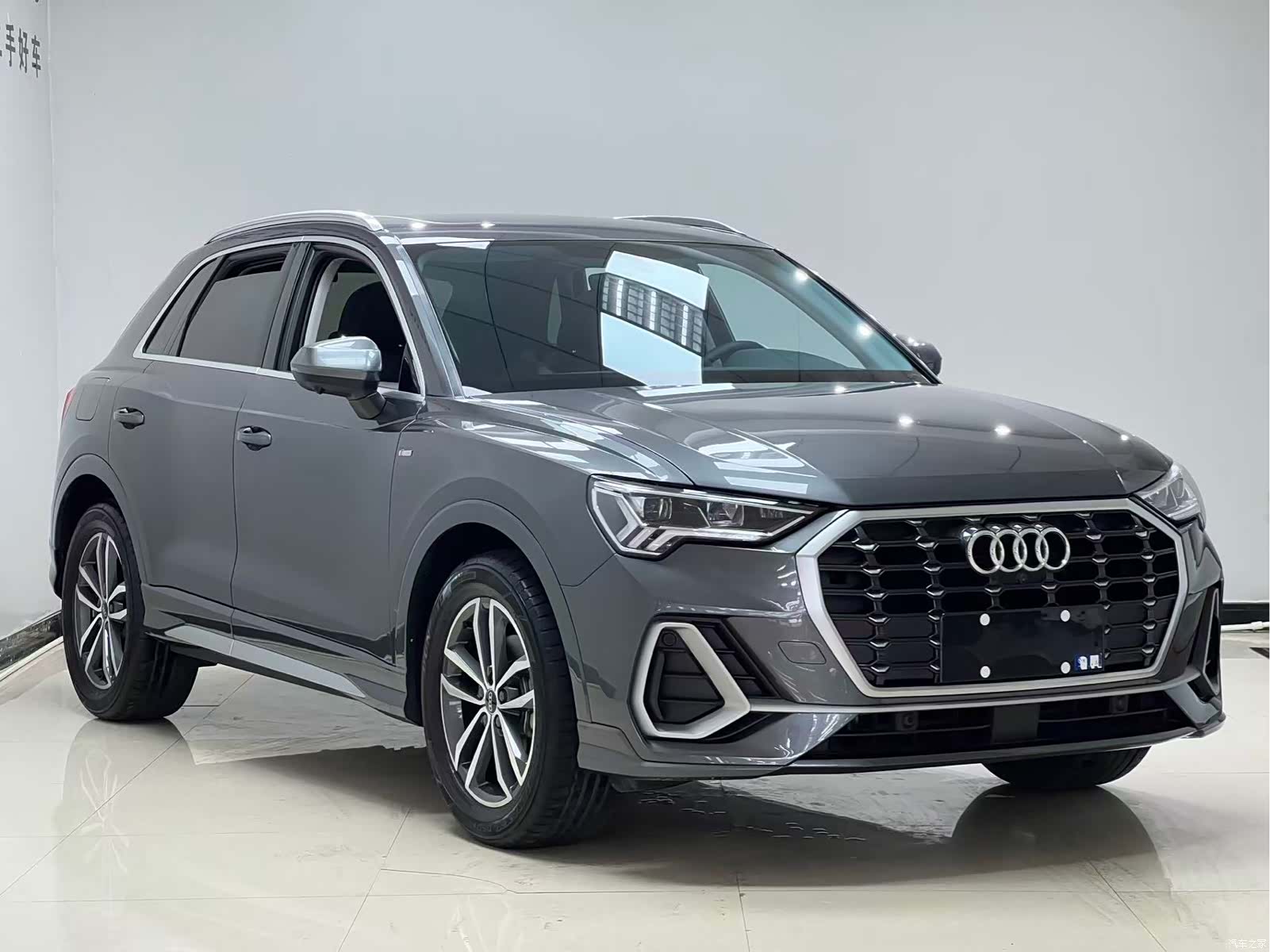 Audi Q3, 2023 3