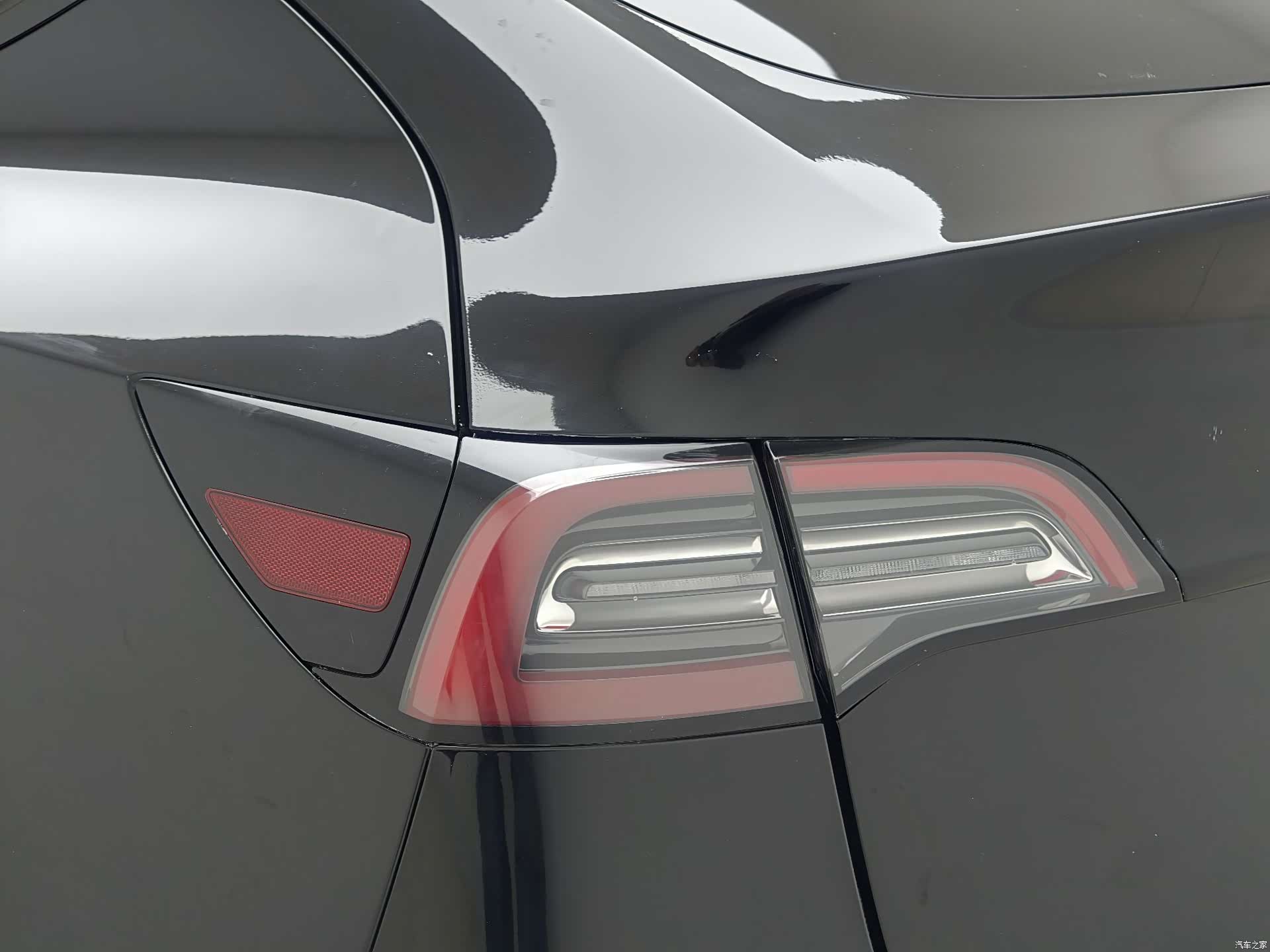 Tesla Model Y, 2023 13