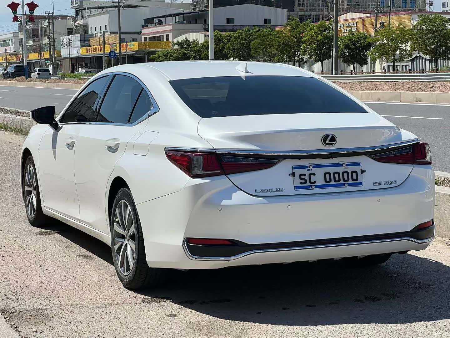 Lexus ES, 2018 3