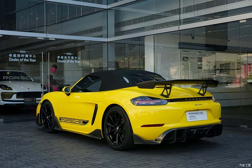 Porsche Boxster, 2024 10