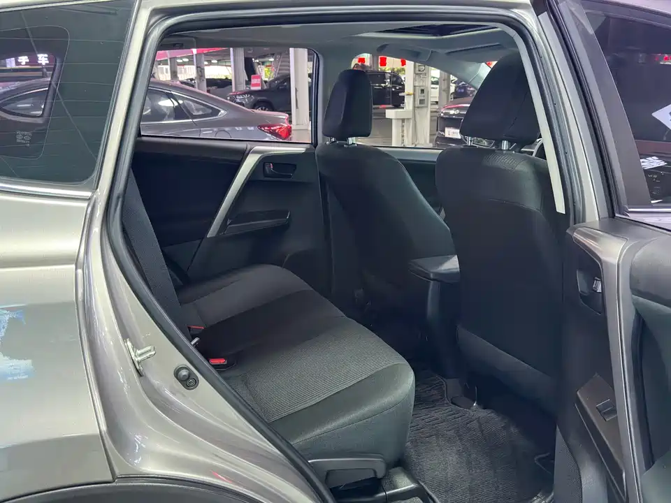 Toyota RAV4 Rongfang