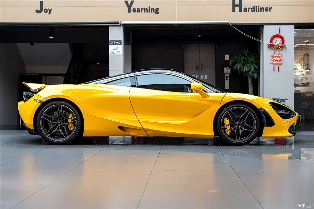 McLaren 720S, 2018 6