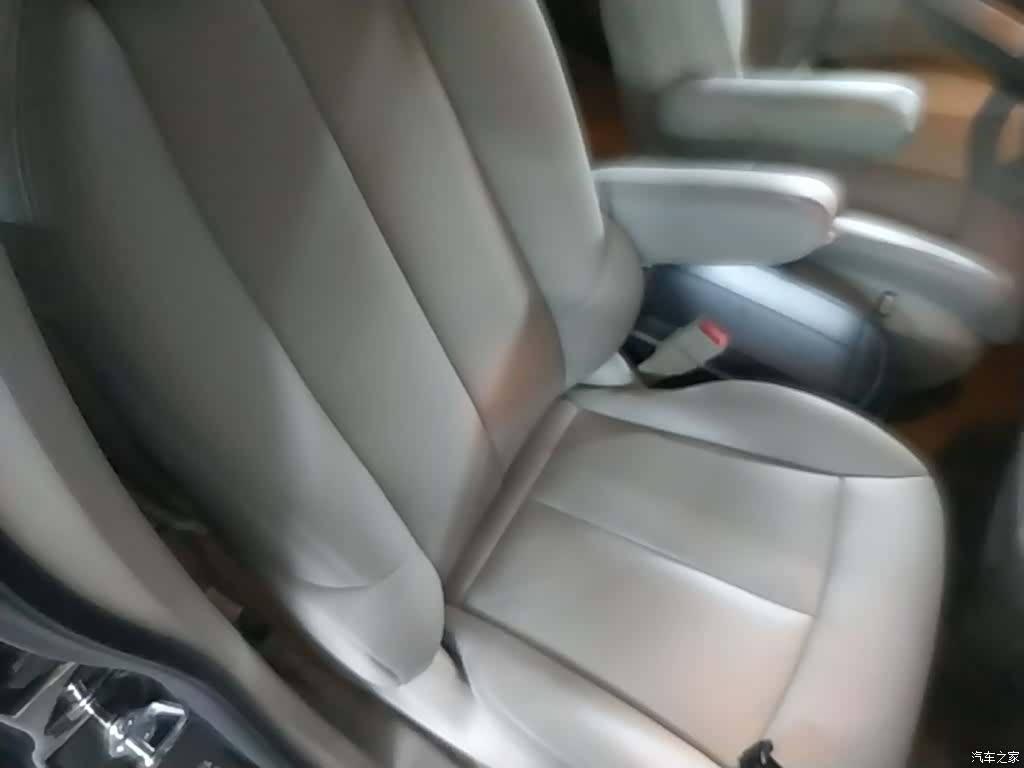 Buick GL8, 2020 25