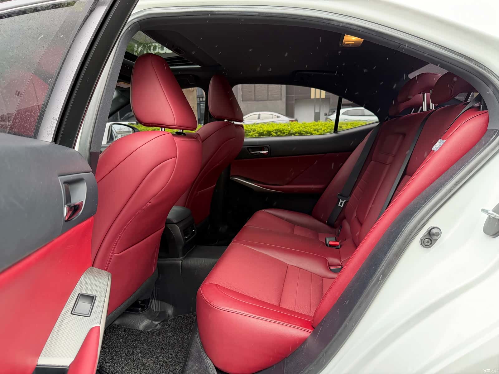 Lexus IS, 2016 18