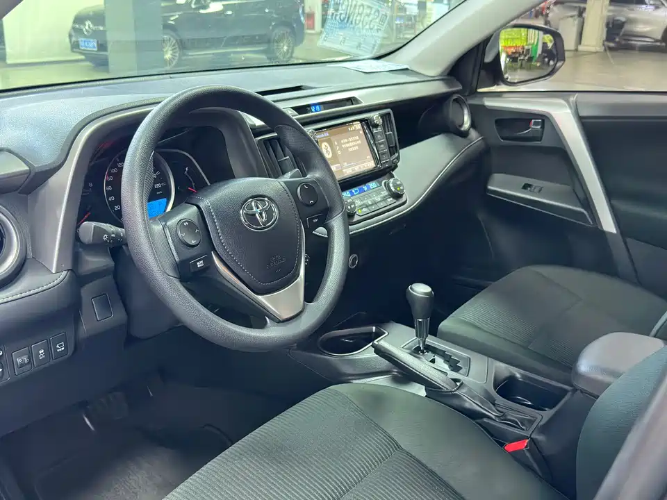 Toyota RAV4 Rongfang