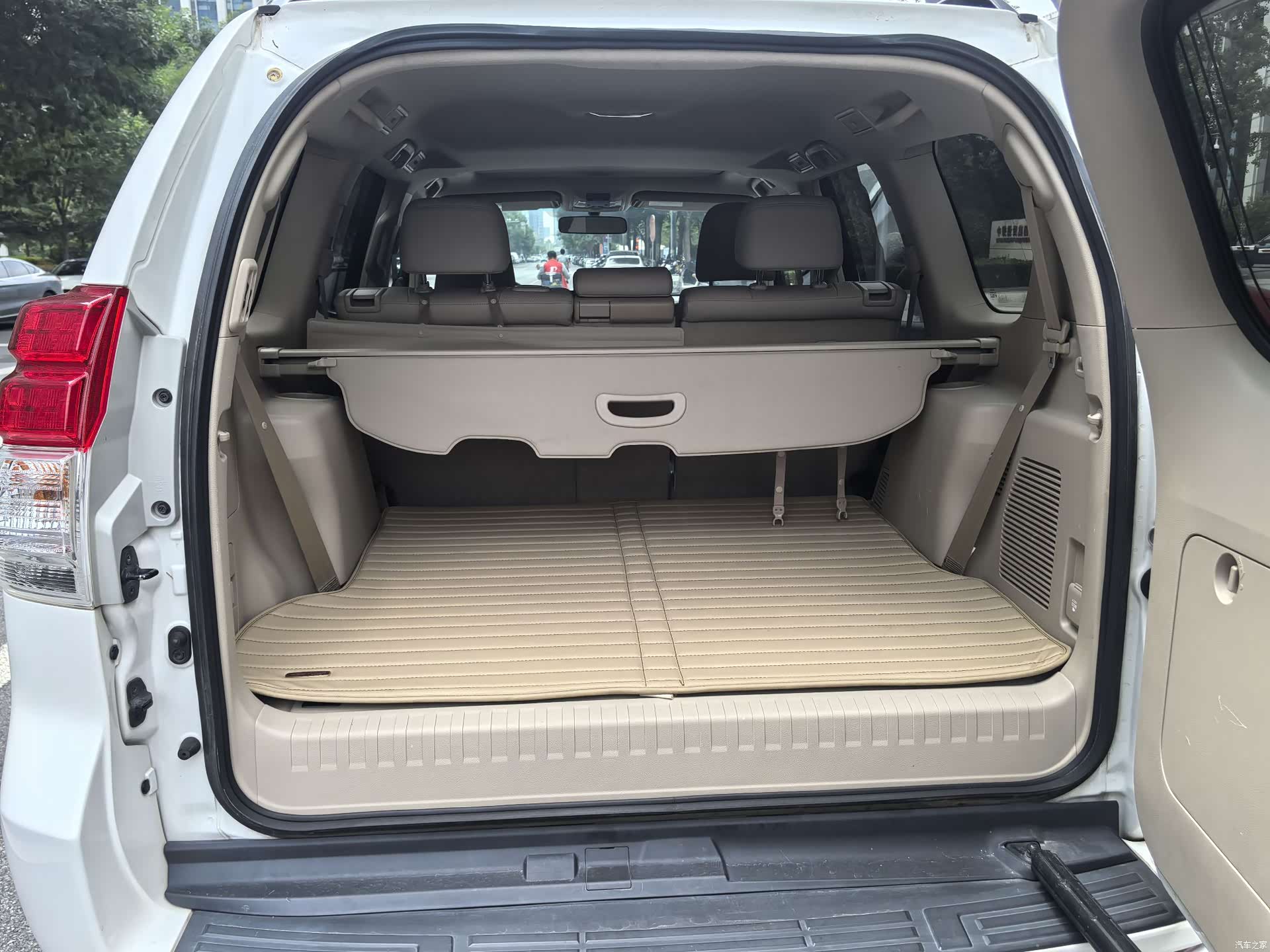 Toyota Prado, 2013 19