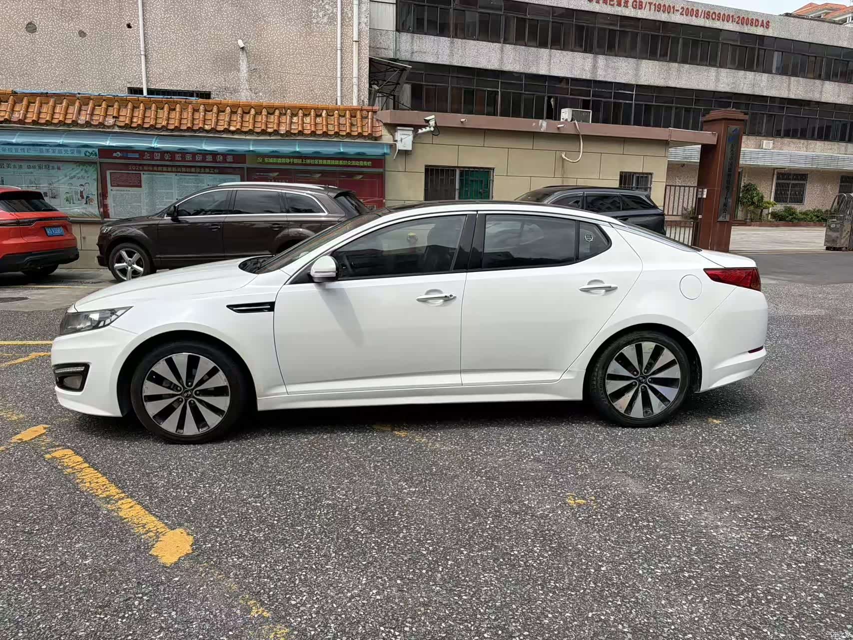Kia K5, 2013 8