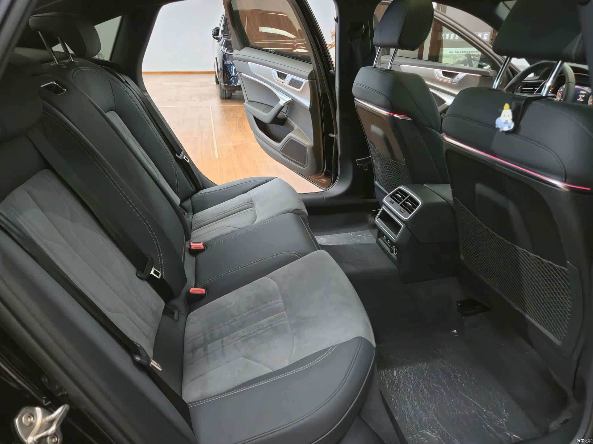 Audi A6L, 2024 21