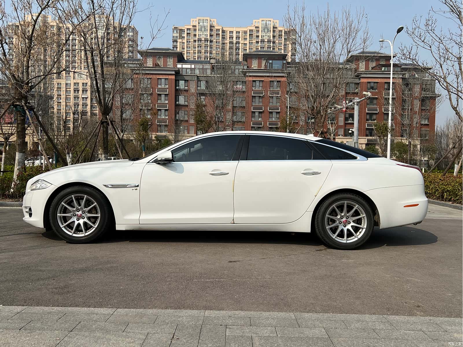 Jaguar XJ, 2014 10