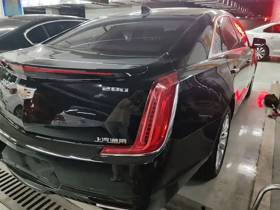Cadillac XTS